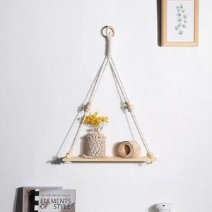 Wall hanging, great for dorm rooms!